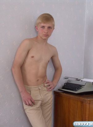 Sexy Twink Max-104