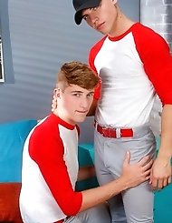 Cameron is a cum hungry twink who loves raunchy...
